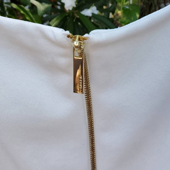 Dress - Picture 1 of 9